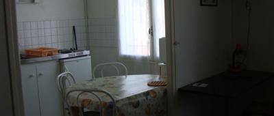 Studio à louer avec kitchenette 2-3 personnes à l'Hôtel La Coursive, hôtel pas cher sur le port de la Cotinière - Ile d'Oléron - Charente Maritime