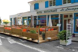 Hôtel Restaurant Le Bistro St Tro', hôtel 2 étoiles, accueil de groupes,cuisine traditionnelle, spécialités de la mer, à Saint Trojan les Bains sur l'Ile d'Oléron - Charente Maritime